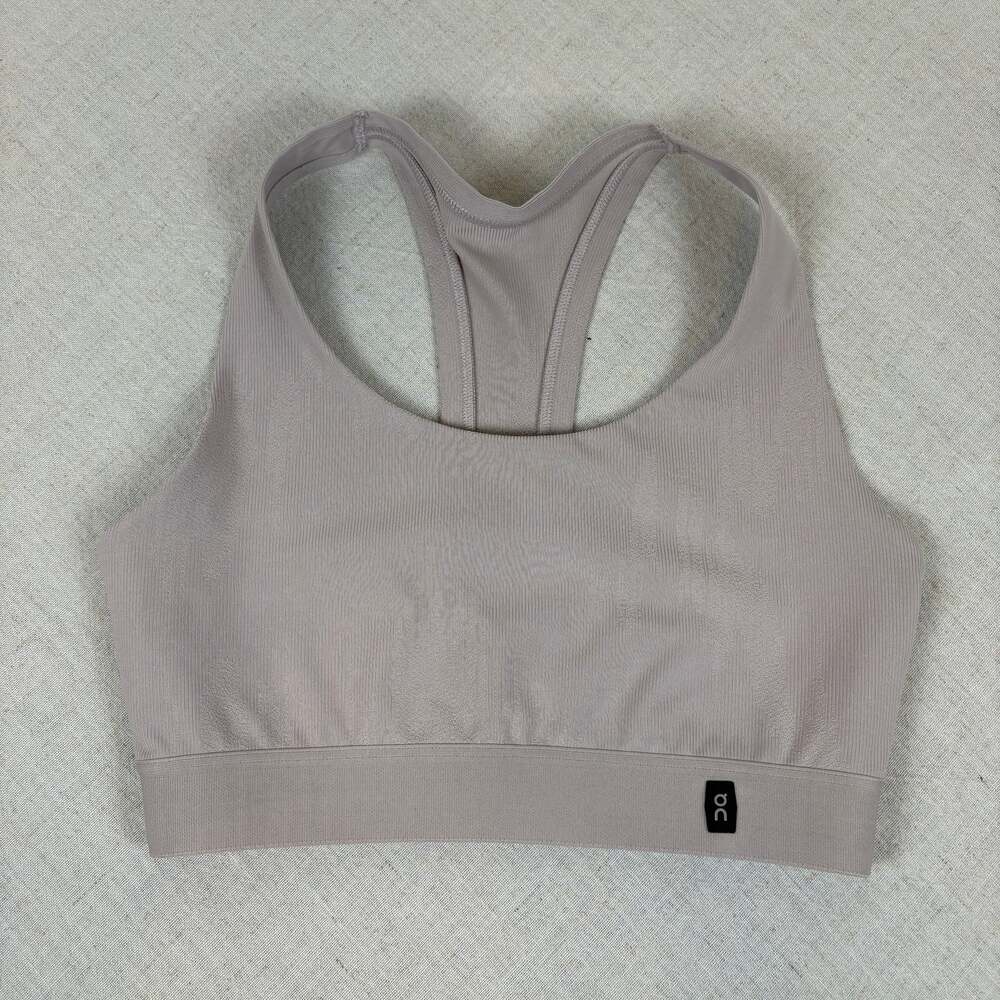 On Women's Seamless Activewear Sports Bra Beige Size S